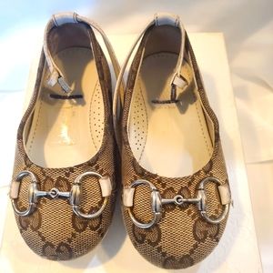 Gucci girl toddler shoes size 20